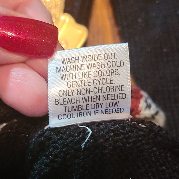 Princess Vera Wang NWT Knit Sweater - Size Small - Picture 10 of 11